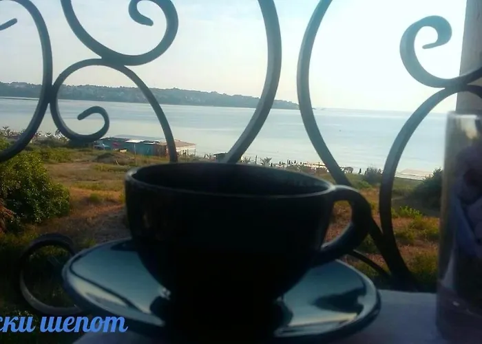 公寓 синьо лято *